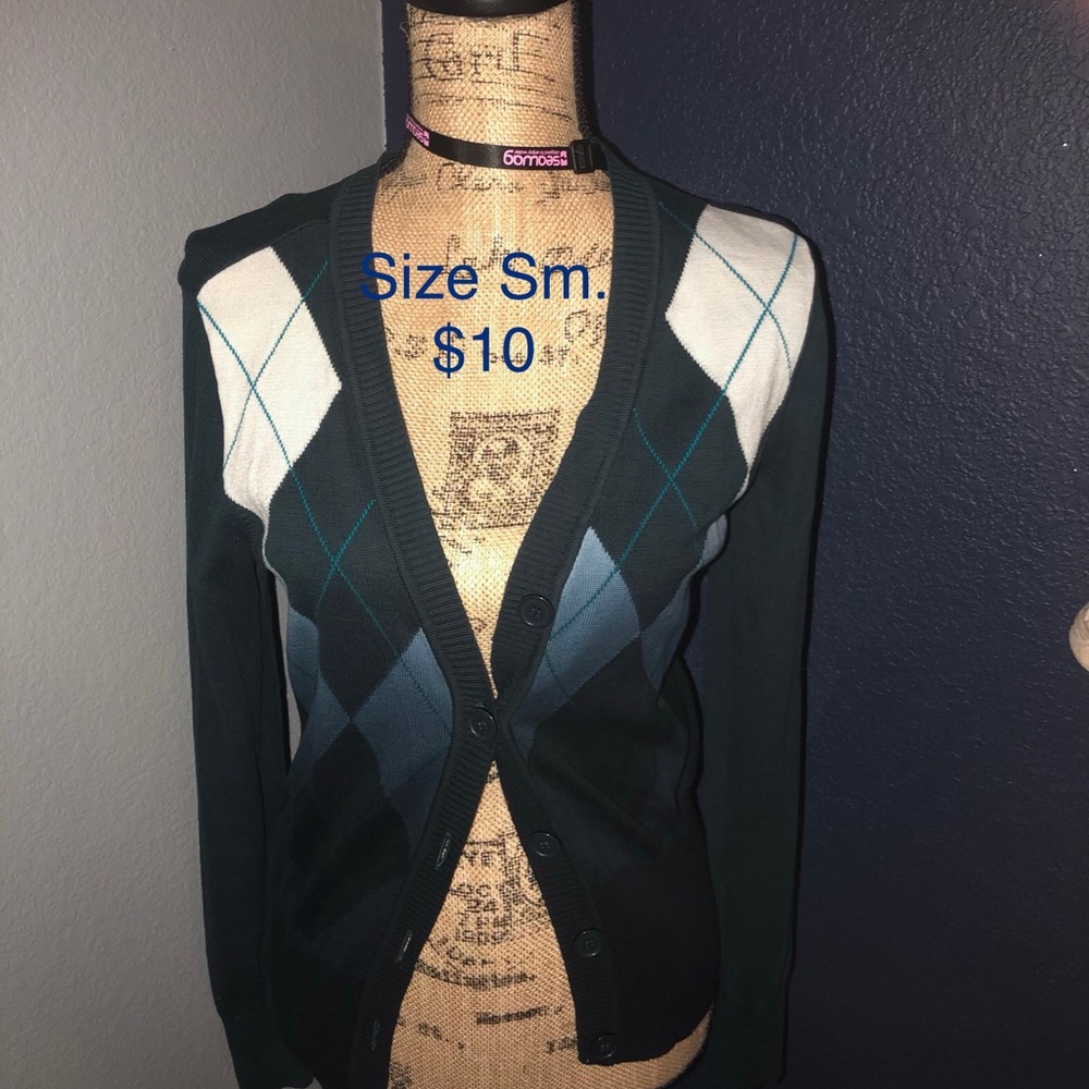 Cardigans - Picture 7 of 8